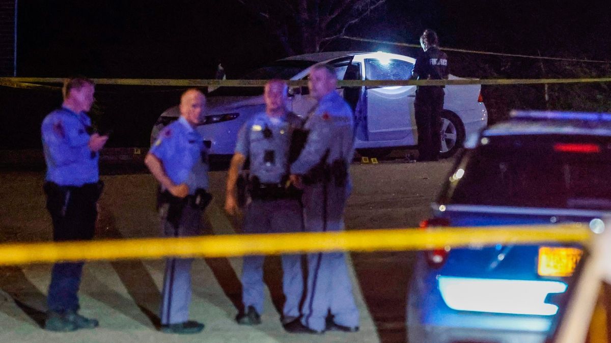 Při střelbě v Severní Karolíně zemřelo pět lidí, včetně policisty mimo službu